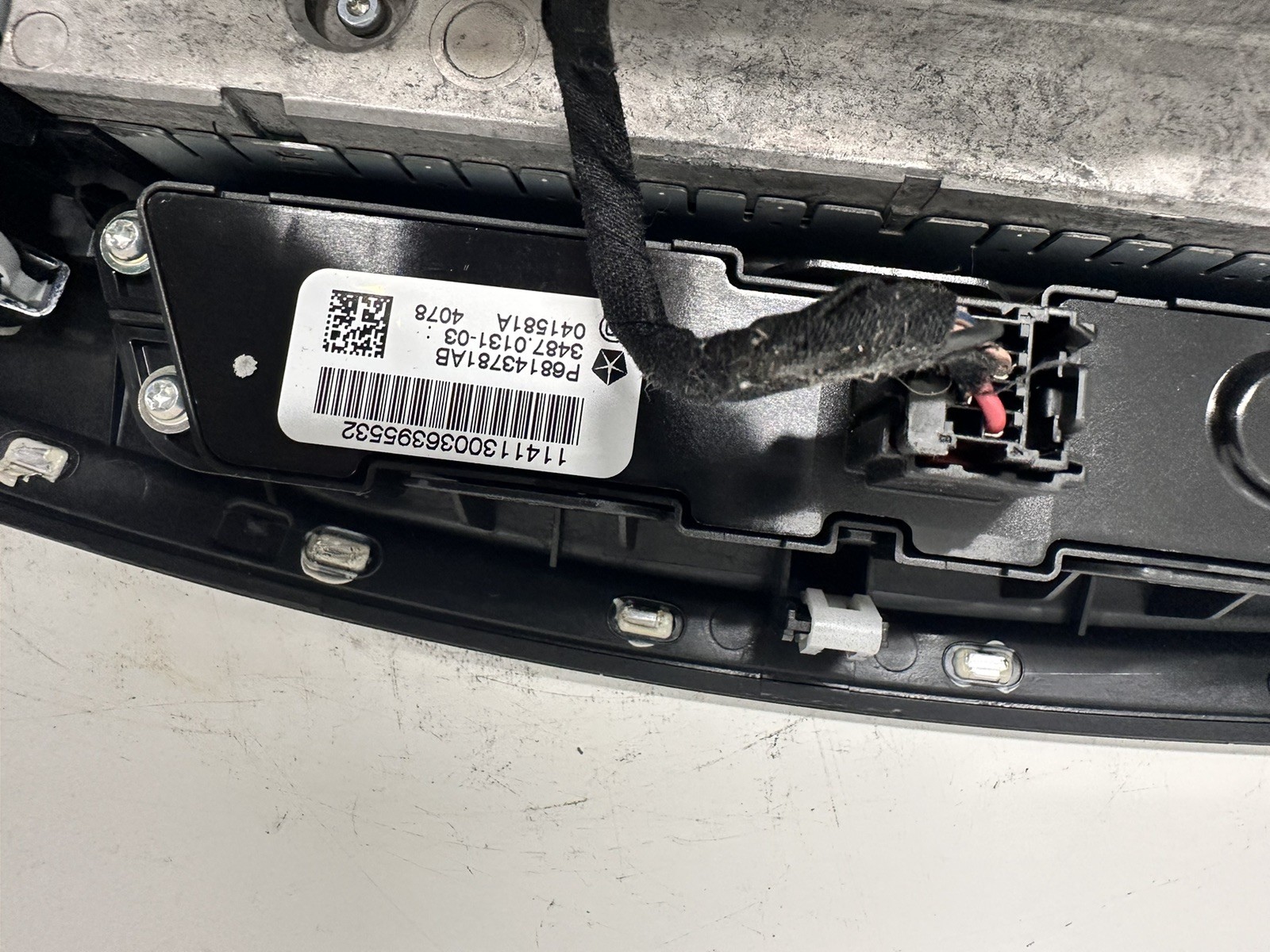15-17 Chrysler 200 GPS Navigation UConnect VP4 RA4 Radio 8.4 Display Screen OEM