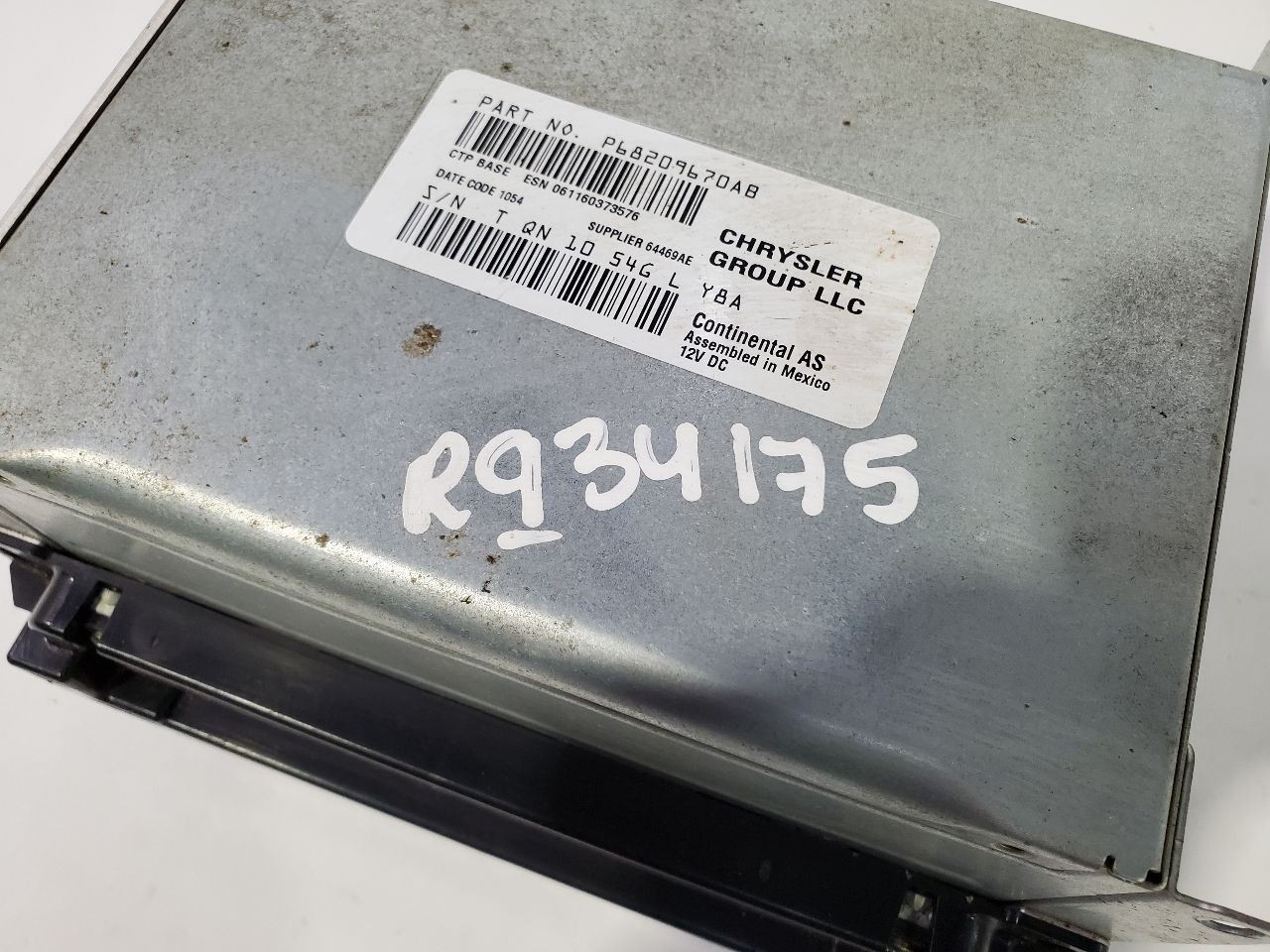 2013 2014 Dodge Charger OEM Radio Audio Receiver