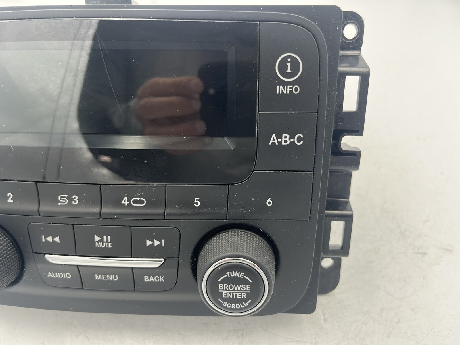 05091394 Chrysler 200 Radio Stereo Display Screen 2015 2016 2017 3008