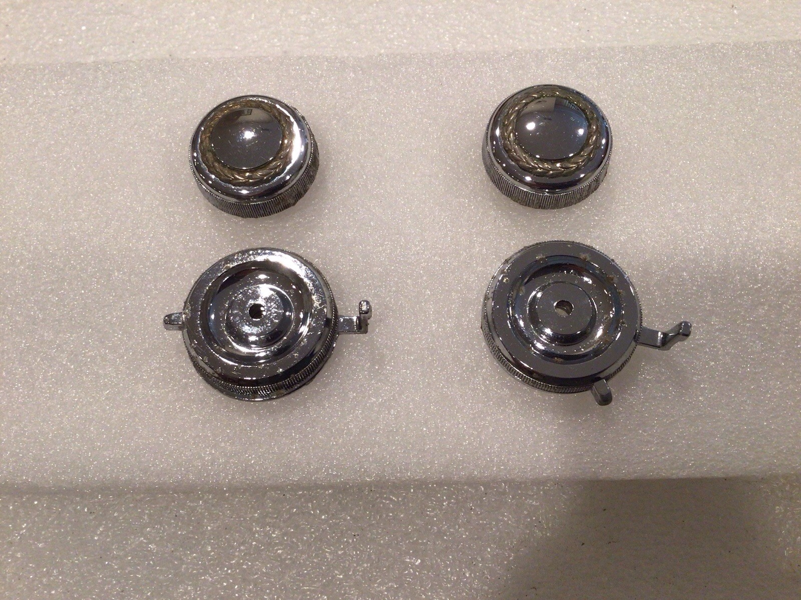 79 80 81 82 Cadillac Delco ETR DIGITAL DISPLAY AM/FM 8-Track CB Radio KNOBS OEM