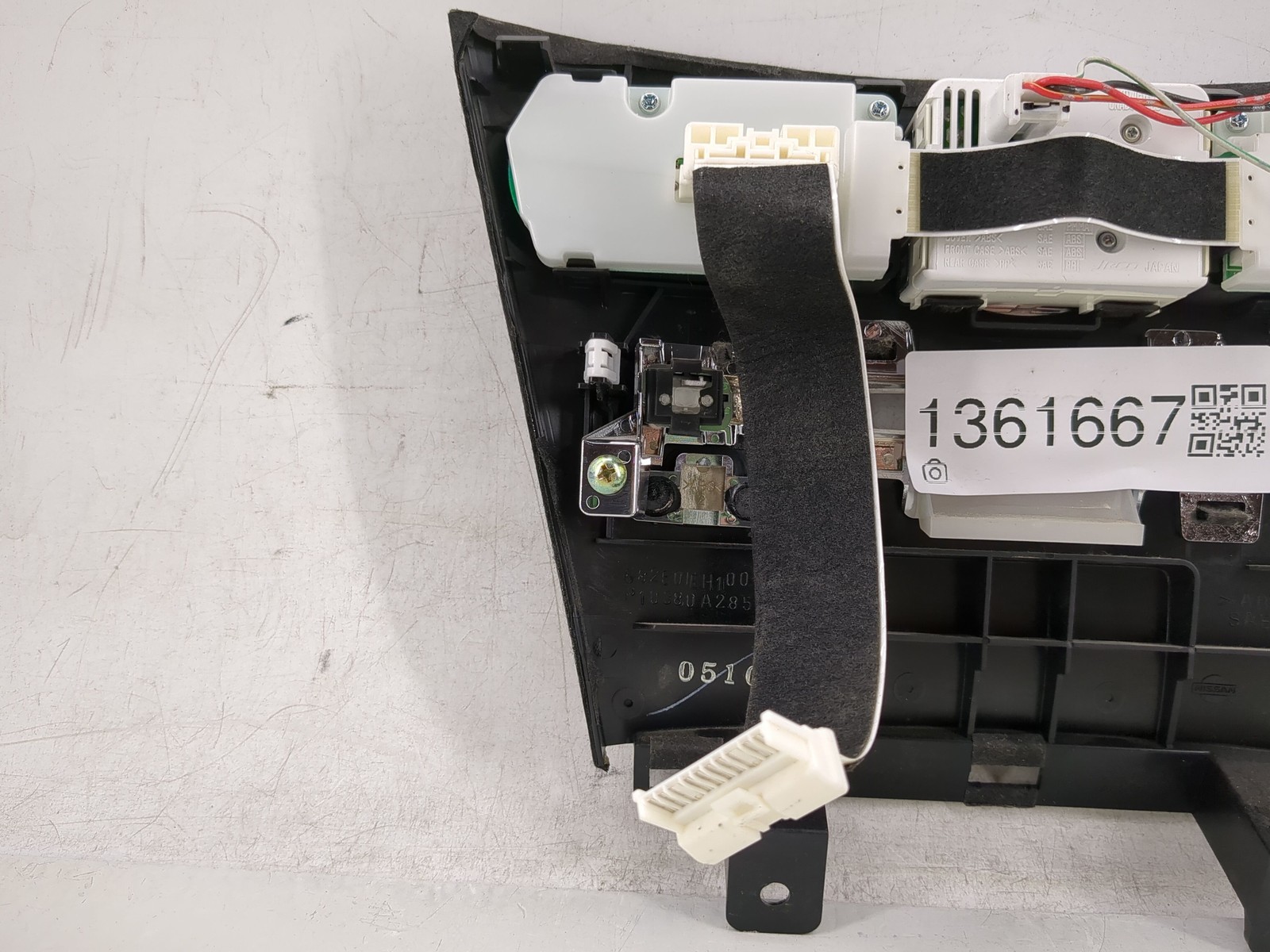2006-2007 Infiniti M35 Radio Control Panel P2JO8