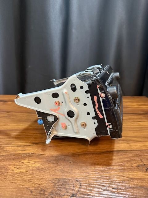 OEM Genuine Toyota 16860 86120-AA160 AM/FM Radio CD Player – 2005-06 Camry