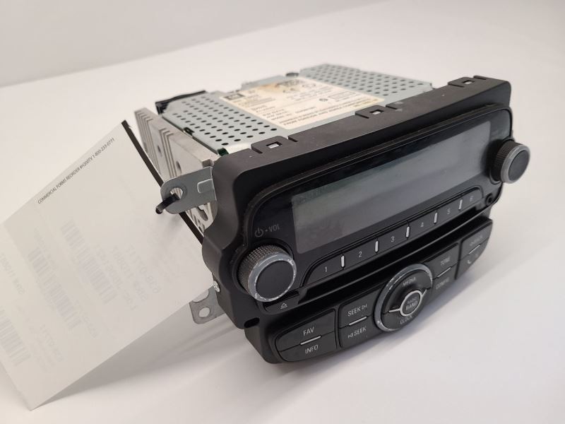 2014 14 CHEVROLET SONIC Audio Equipment Radio AM FM CD MP3 USB WiFi Opt UH7
