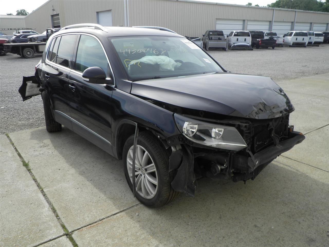 Radio Receiver Am-fm-cd-dvd-navigation Fits 09-17 TIGUAN
