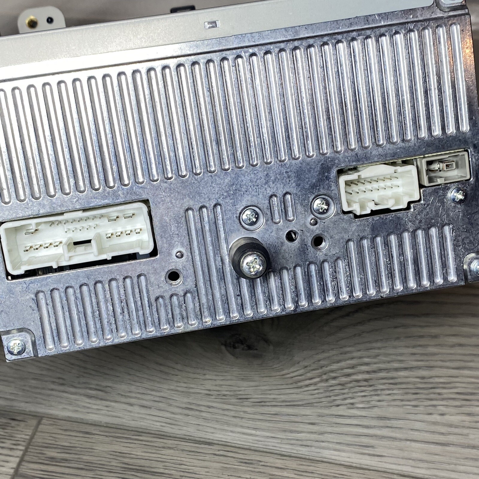 Mazda 3 AM/FM Radio & CD Player Matte Black OEM – Model Number: 14799946 Dec. 08