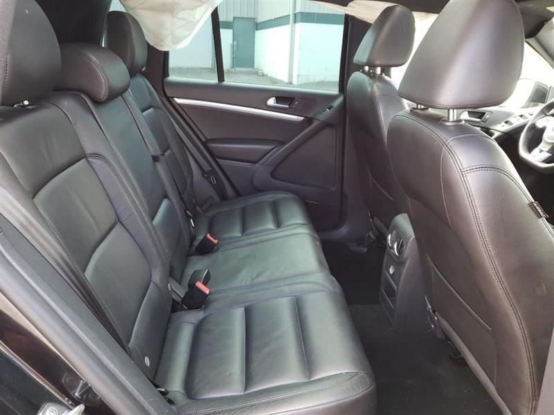 Audio Equipment Radio Receiver Am-fm-cd-dvd-navigation Fits 09-17 TIGUAN 3633150