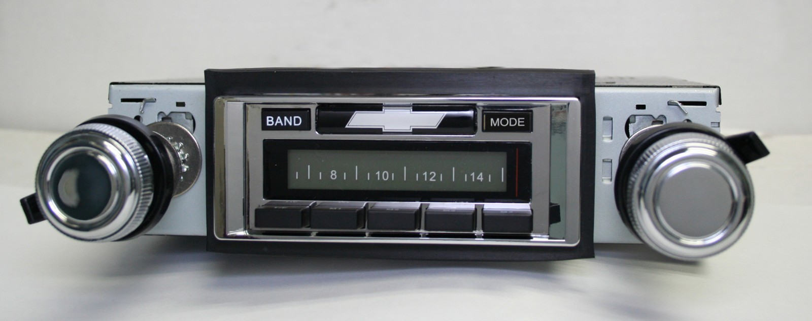68 69 70 71 72 73 74 75 76 Nova Chevy 2 Newest USA 630 III Radio & Bluetooth Pkg