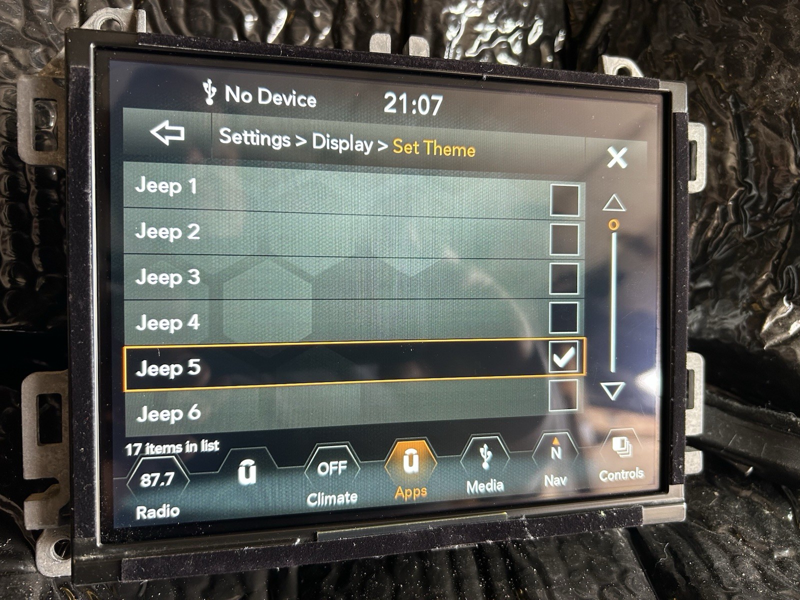 2018-2019 Jeep Wrangler Uconnect 8.4″ Navigation Radio With Surround 18 19 8”