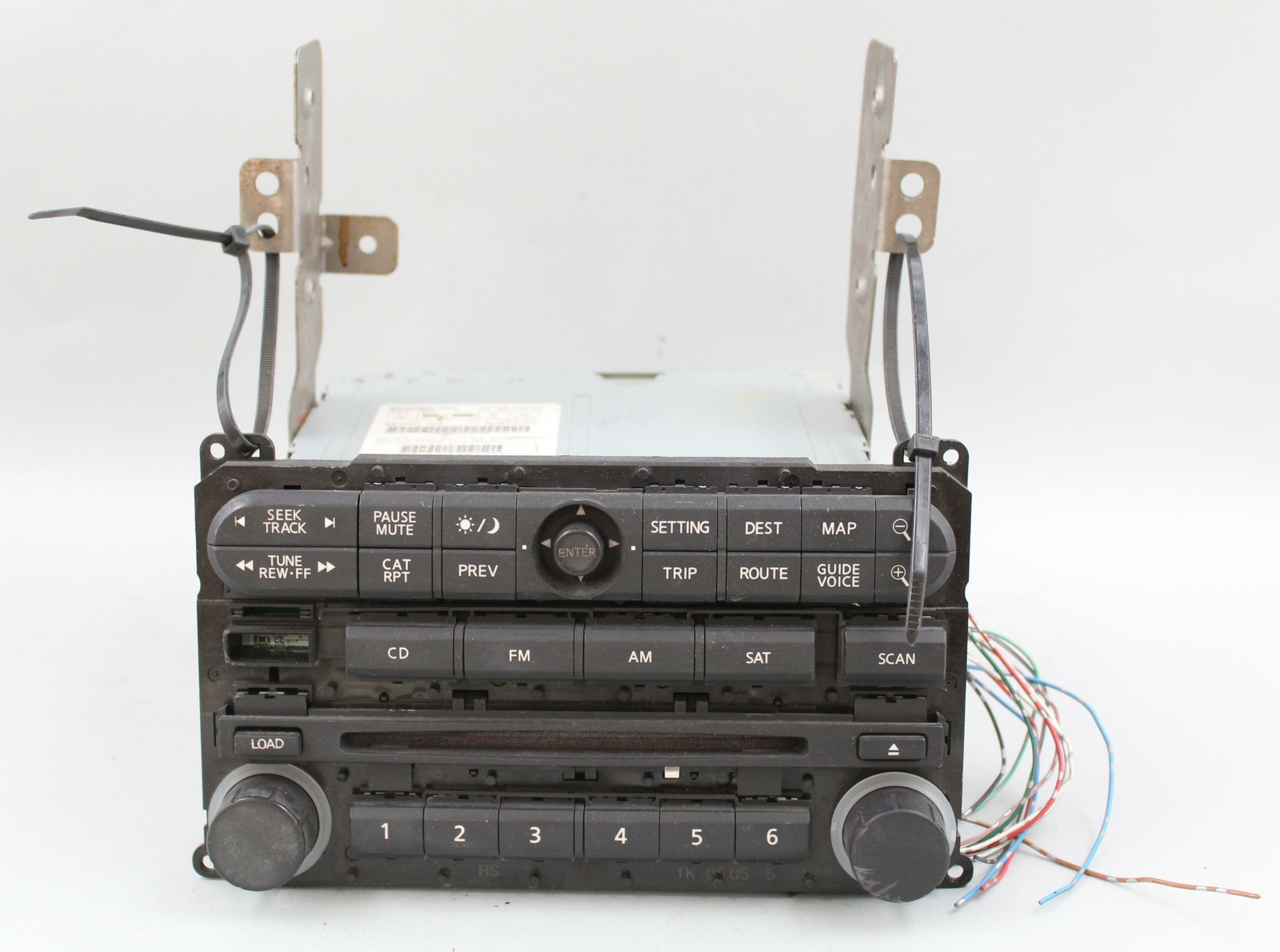 2005 2006 NISSAN ALTIMA AM/FM RADIO CD PLAYER RECEIVER 28185ZB30A OEM
