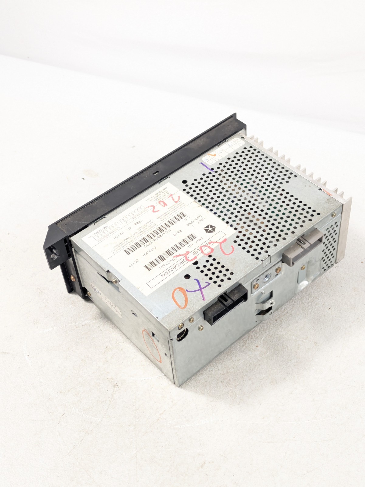 1984-2002 Chrysler Jeep Dodge Stereo Radio AM FM CD Equalizer P04704373AE