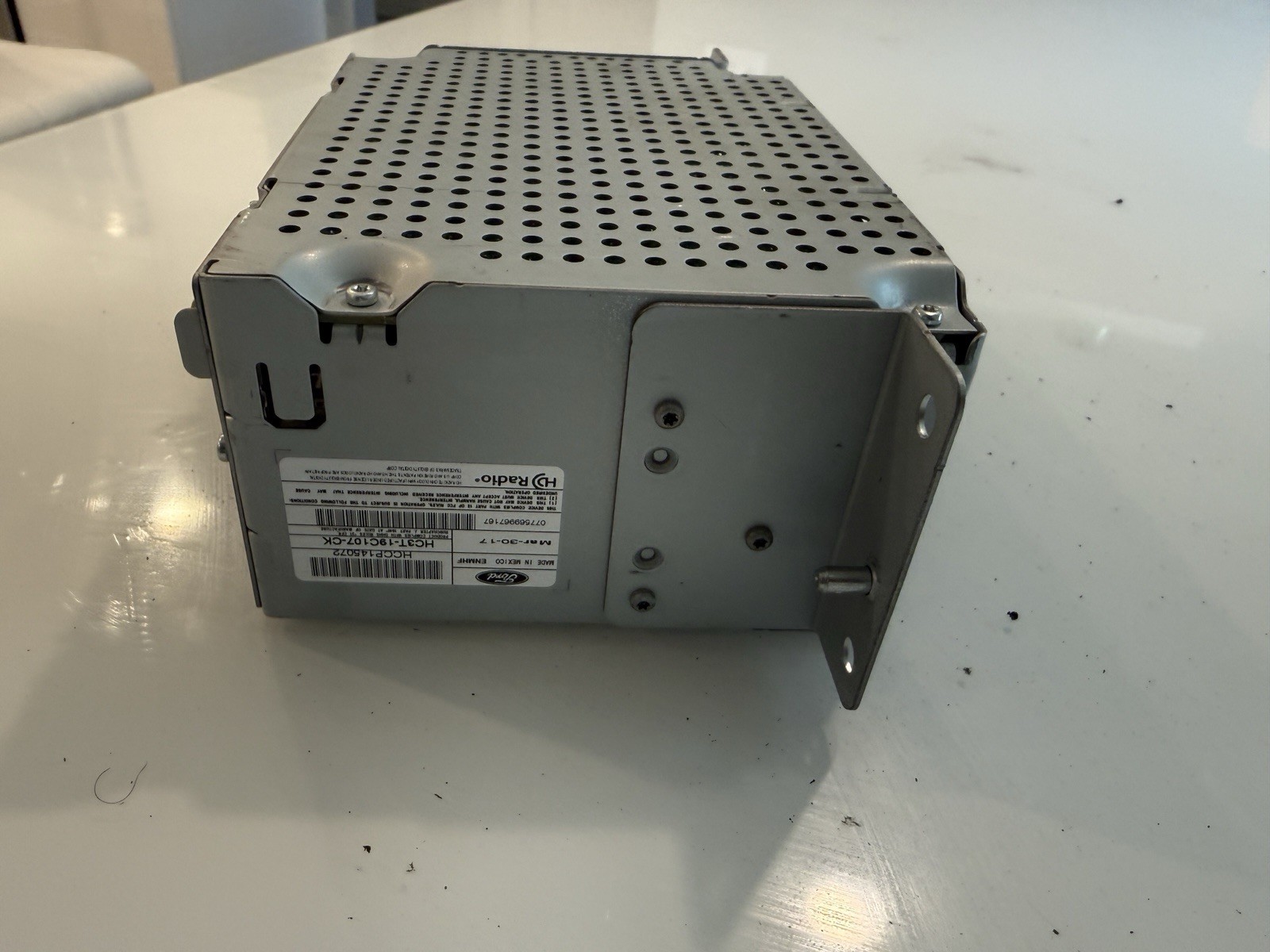 17-18 FORD F250 F350 RADIO RECEIVER CD PLAYER AM FM UNIT OEM HC3T-19C107-CK
