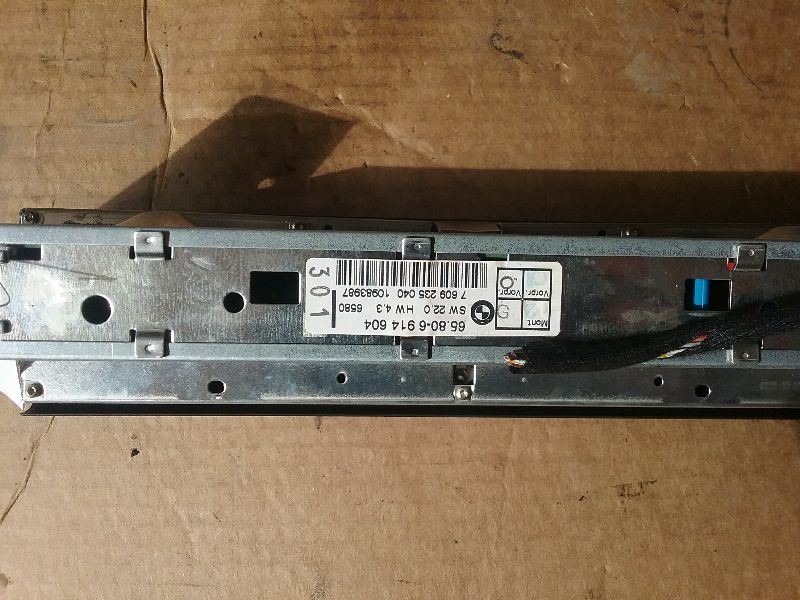 Audio Equipment Radio AM-FM Receiver Fits 00-06 BMW X5 524558