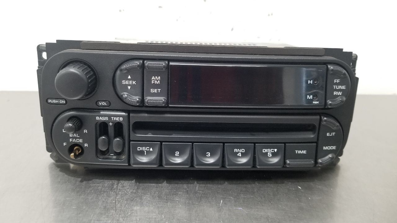 03 JEEP WRANGLER TJ RADIO AUDIO RECEIVER HEAD UNIT 05064354AJ
