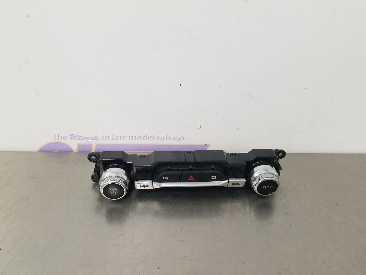 20 FORD EXPLORER PLATINUM RADIO AUDIO CONTROL PANEL LB5T18K811CH