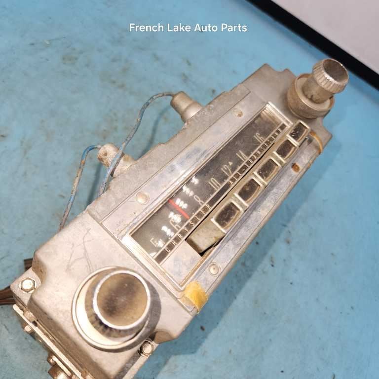 UNTESTED AM Radio MODEL 343 Fits 1963 CHRYSLER NEW YORKER 1240873
