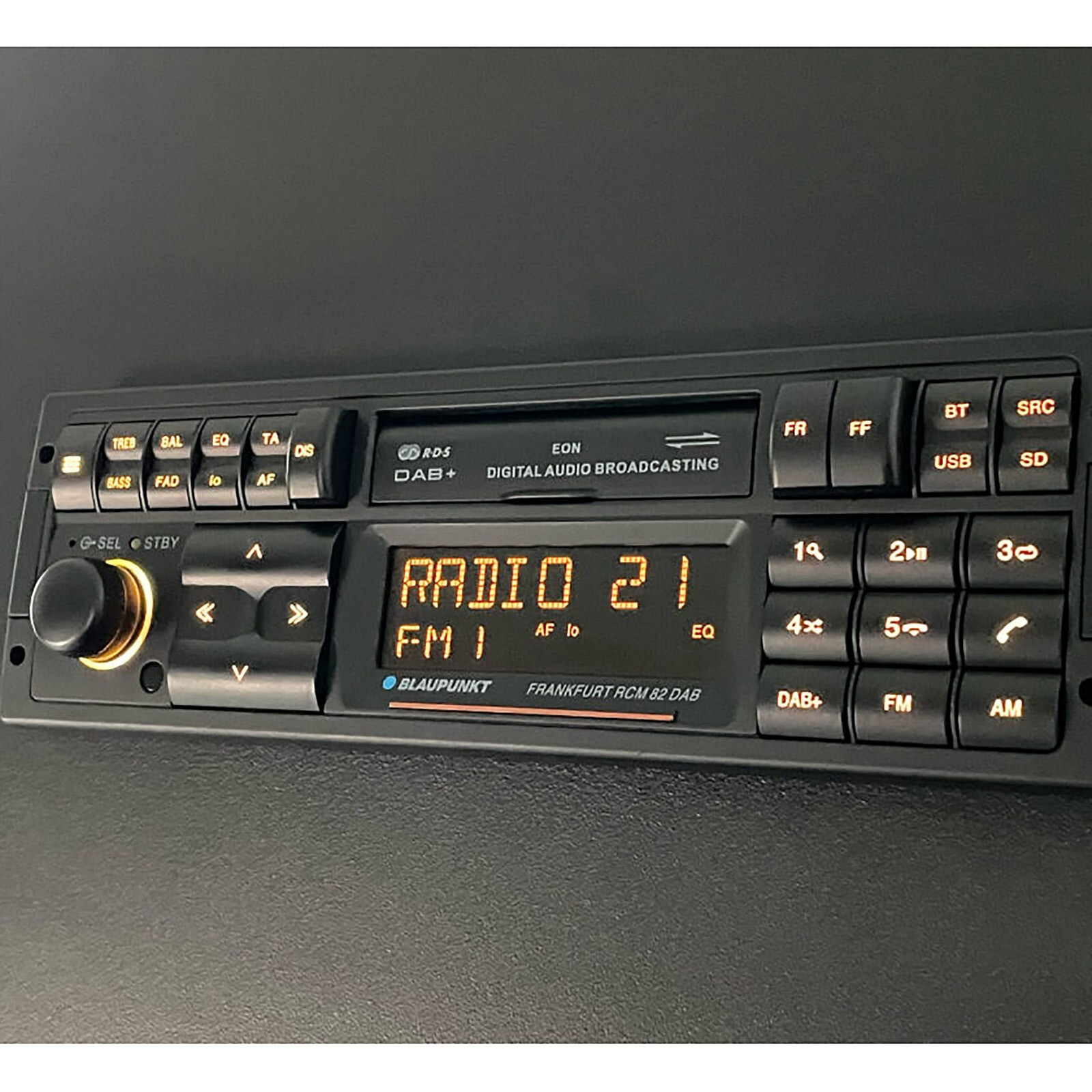 Retro Car Stereo Radio Blaupunkt Frankfurt RCM 82 DAB USB MP3 SD Bluetooth A2DP