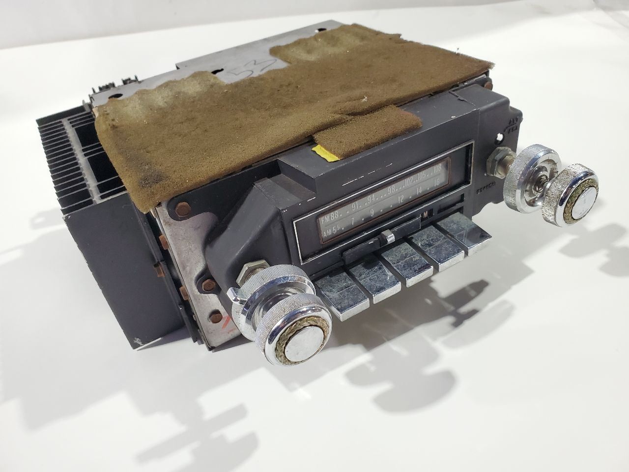 1976 Cadillac Seville OEM Radio Audio