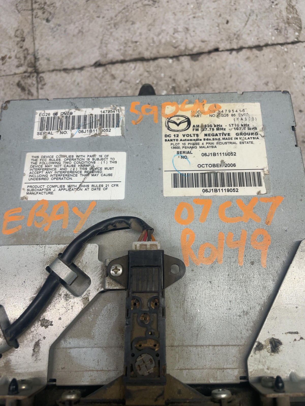 2007-2008 MAZDA CX7 Receiver, Navigation System AM-FM-CD 6 disc in dash OEM