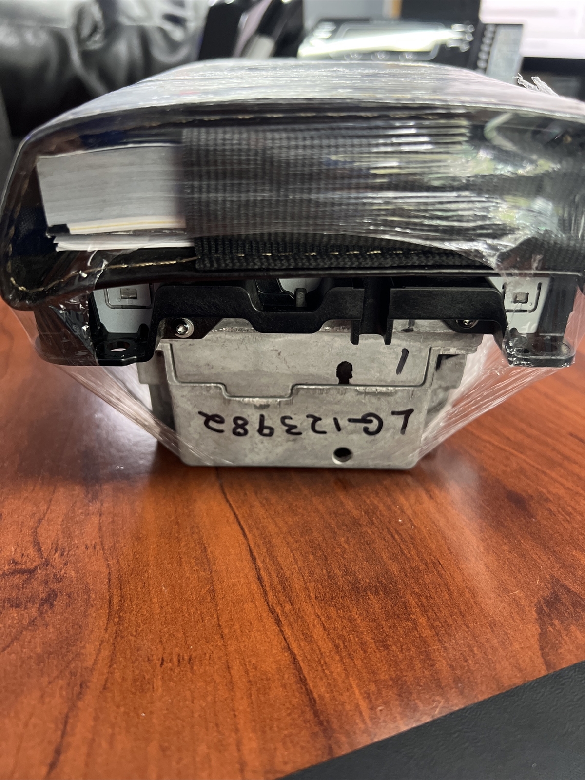 VP4 8.4 U Connect. LIKE NEW 2020-2022 Ram 2500 Jeep Dodge Charger