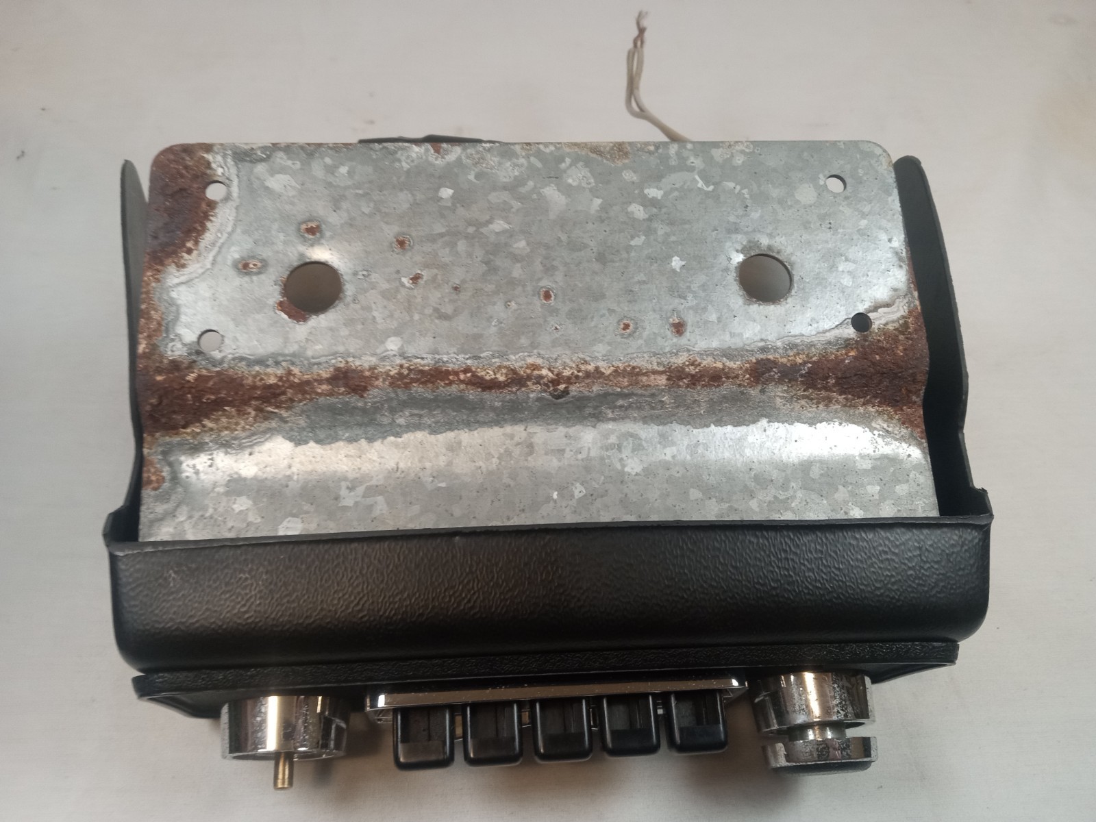 1973-1988 Fiat X1/9 X19 Original OEM Vintage AM FM Radio Stereo AUF-2565A