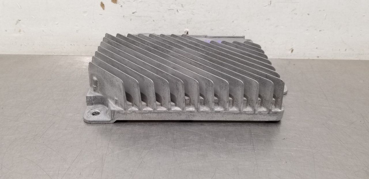18 GMC YUKON RADIO AUDIO AMPLIFIER 84111298