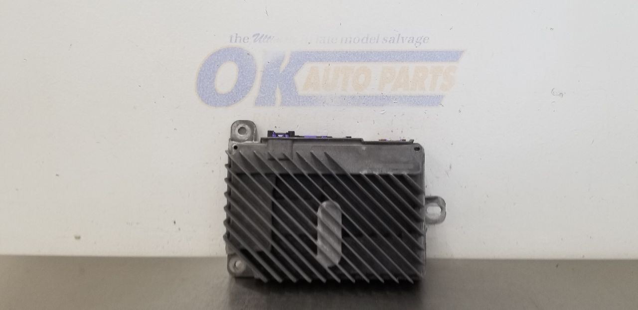 18 GMC SIERRA DENALI 1500 RADIO AUDIO AMPLIFIER 84111299