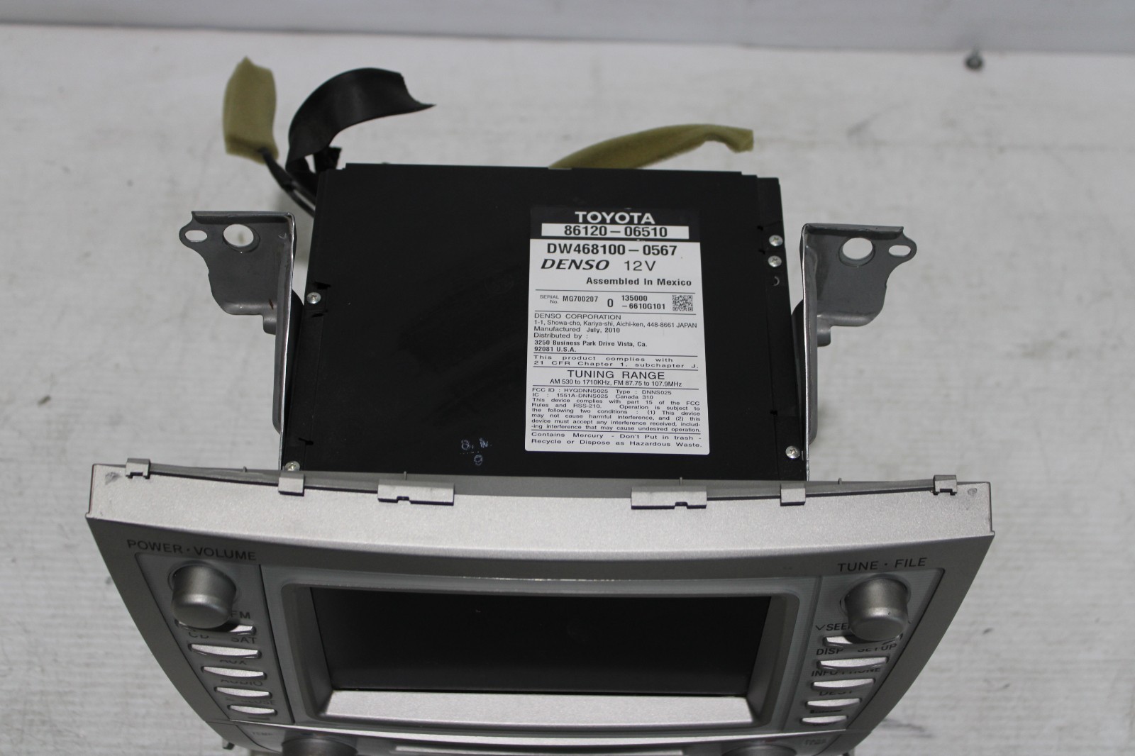 2010-2011 TOYOTA CAMRY RADIO GPS DISPLAY SCREEN TEMP CONTROL OEM 86120-06510
