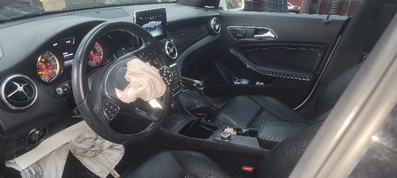15-17 Mercedes GLA Class GLA 250 Radio 156 Type Knob Control