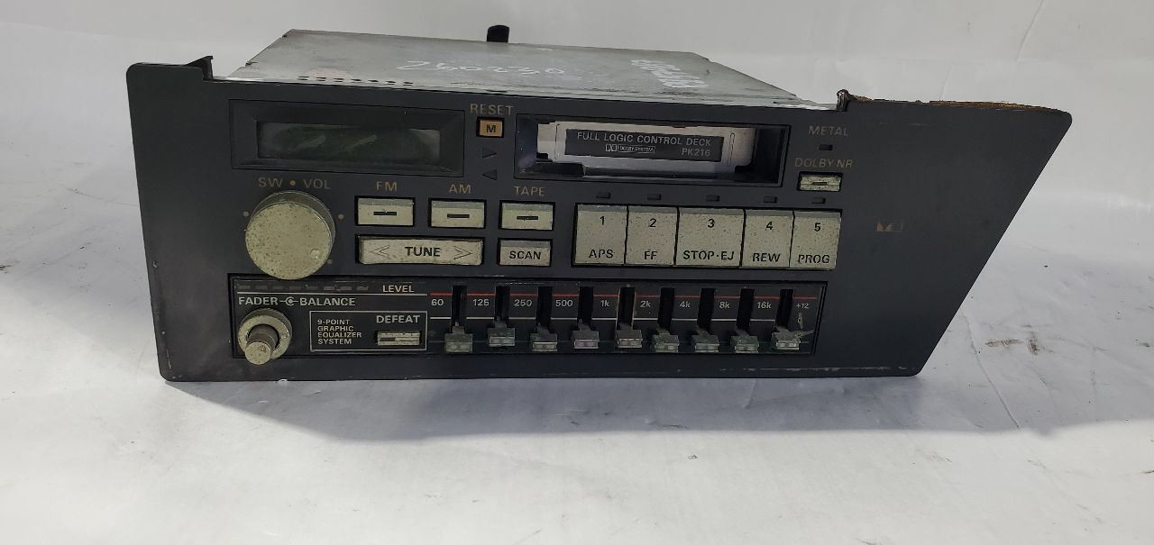 1988 1989 Nissan 300ZX OEM Radio Audio AM FM Minor Damage 2811525p00