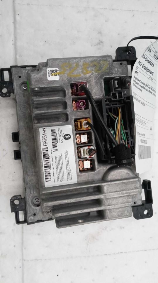 Audio Equipment Radio Display And Receiver 8.4″ Touch Screen Fits 16 300 595096