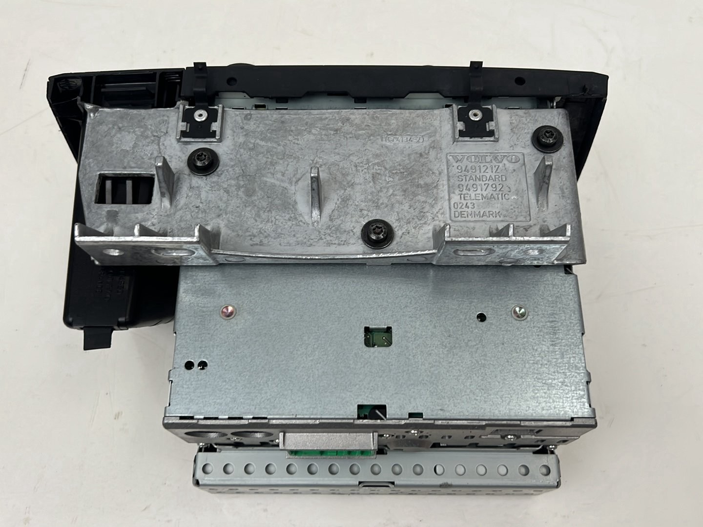 2004-2007 Volvo S60R V70R CD Player Radio Stereo Head Unit HU-803 OEM #5757EM