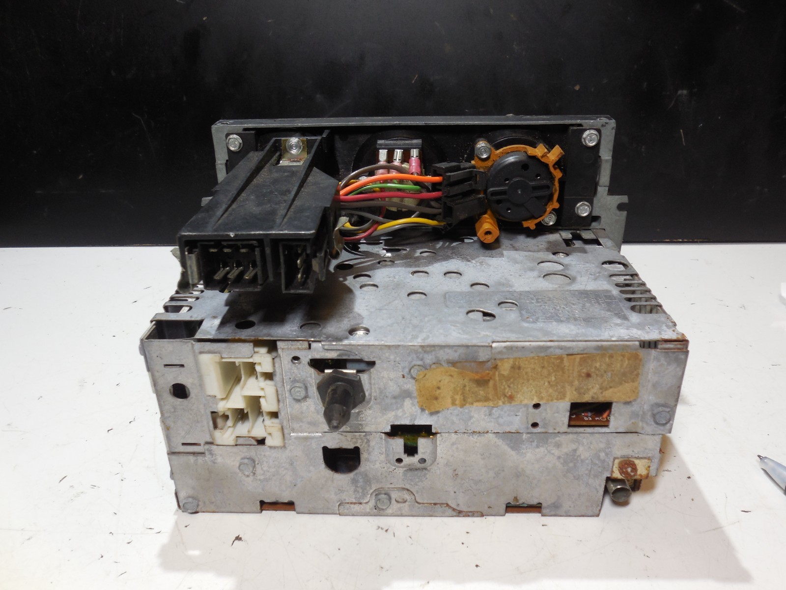 Delco 16072866 AM/FM Cassette Radio AC/ Heat Climate Control 85-88 Chevy Beretta