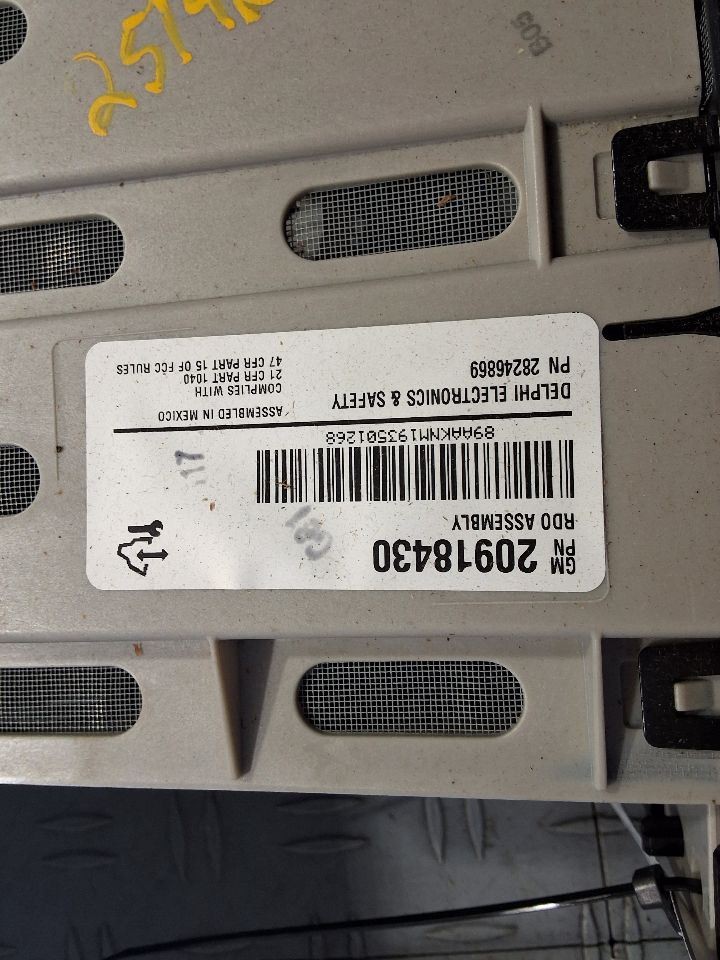 2010-2013 Chevy Silverado Radio AM FM Stereo CD MP3 USB opt UUI