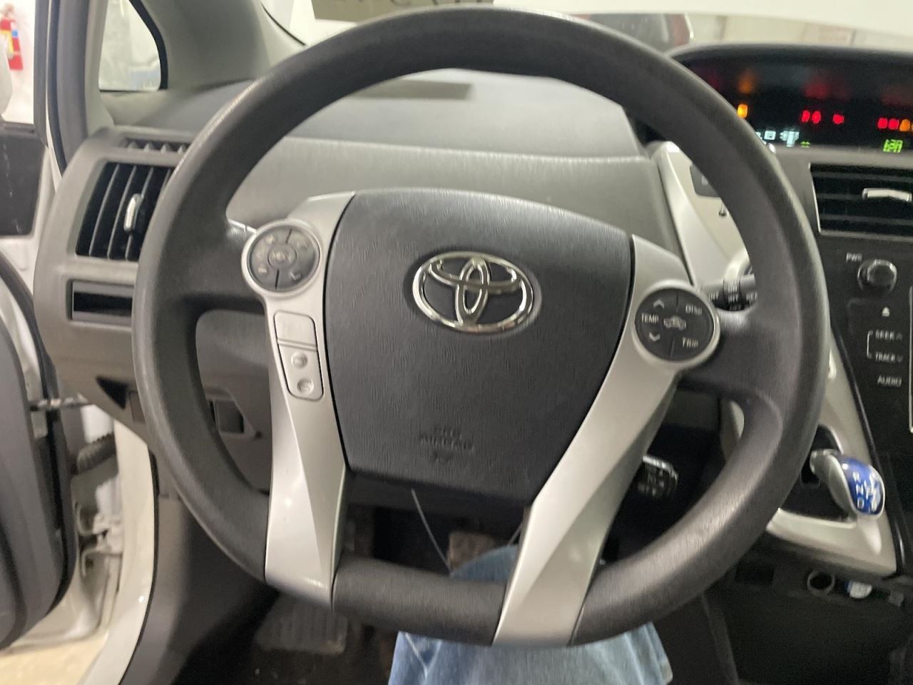 Audio Equipment Radio Prius V VIN Eu 7th And 8th Digit Fits 12-14 PRIUS 1002070