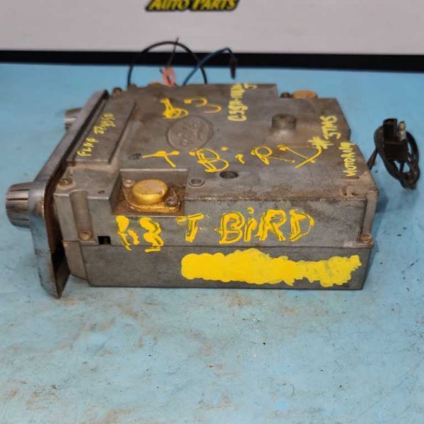 UNTESTED AM RADIO FITS 1963 THUNDERBIRD “C3SA-18810-J” 1139286