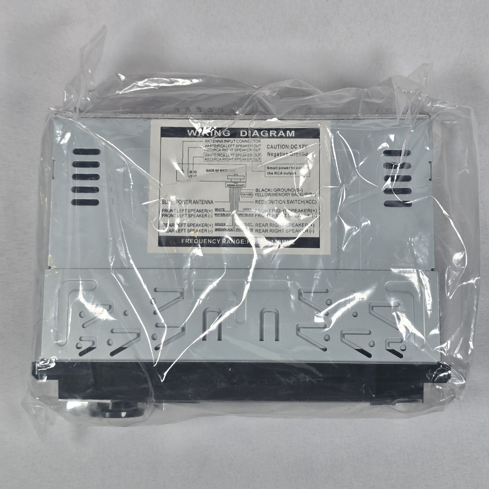 Car MP3 PLAYER USB SD Port FM Radio 60 Watts X 4 JDS-520 w/ Remote Open Box