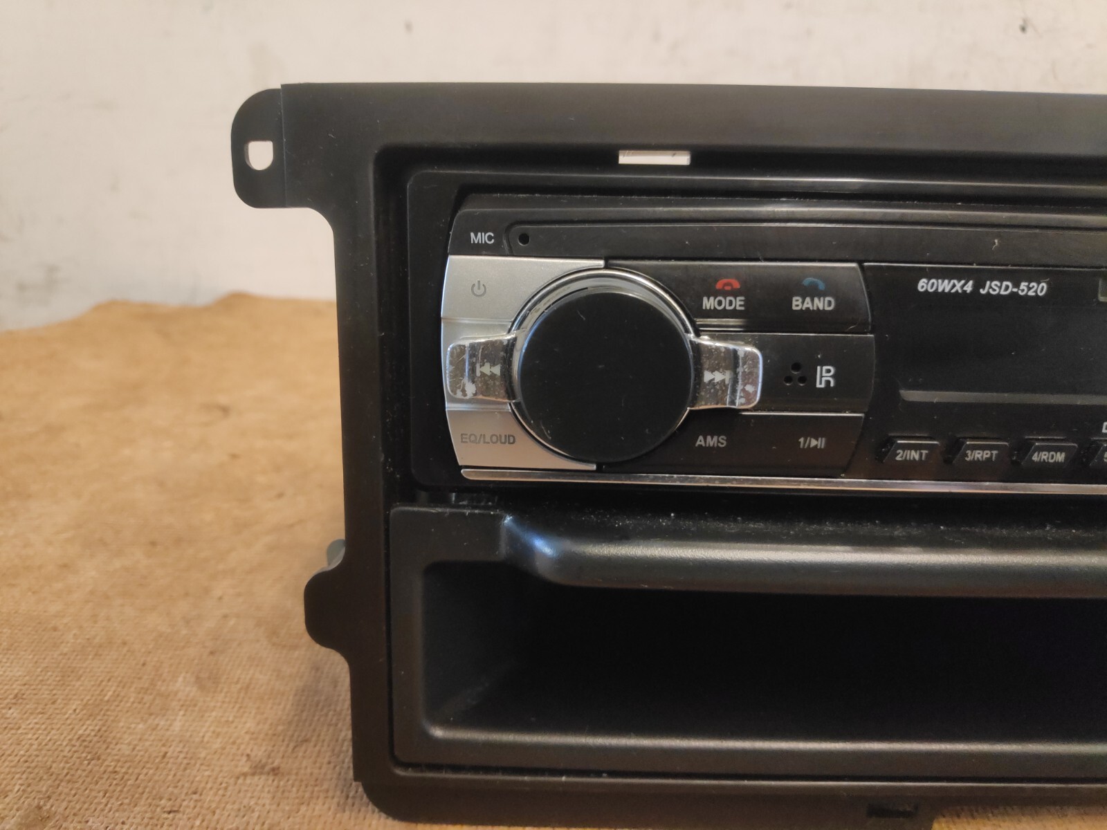 RADIO CD PLAYER STEREO HEAD UNIT MP3 MP4 SD CARD BLUETOOTH USB