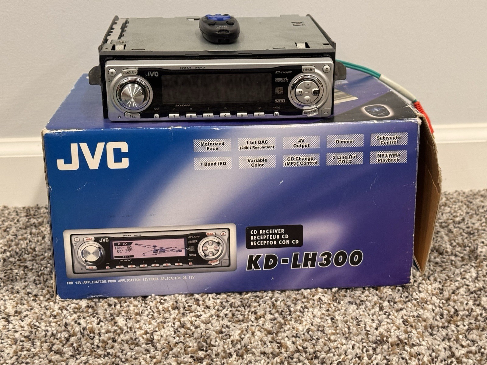 OG JVC MP3 Player KD-LH300 W/ REMOTE AND ORIGINAL BOX. FREE SHIPPING