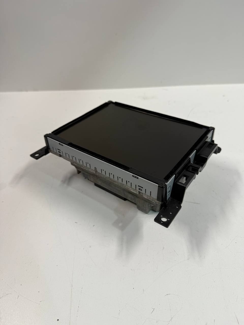 OEM Uconnect 8.4” Navigation Radio Receiver VP4 Fits 2015–2017 Chrysler 200 6819