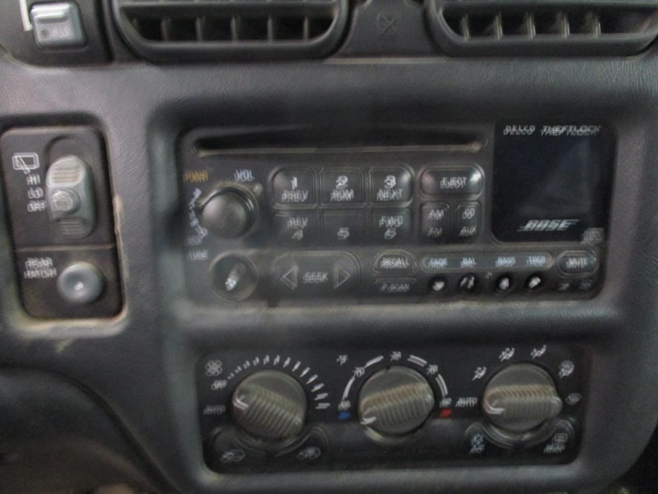 Audio Equipment Radio UN0 Opt UQ3 Fits 98-02 BLAZER S10/JIMMY S15 1943829