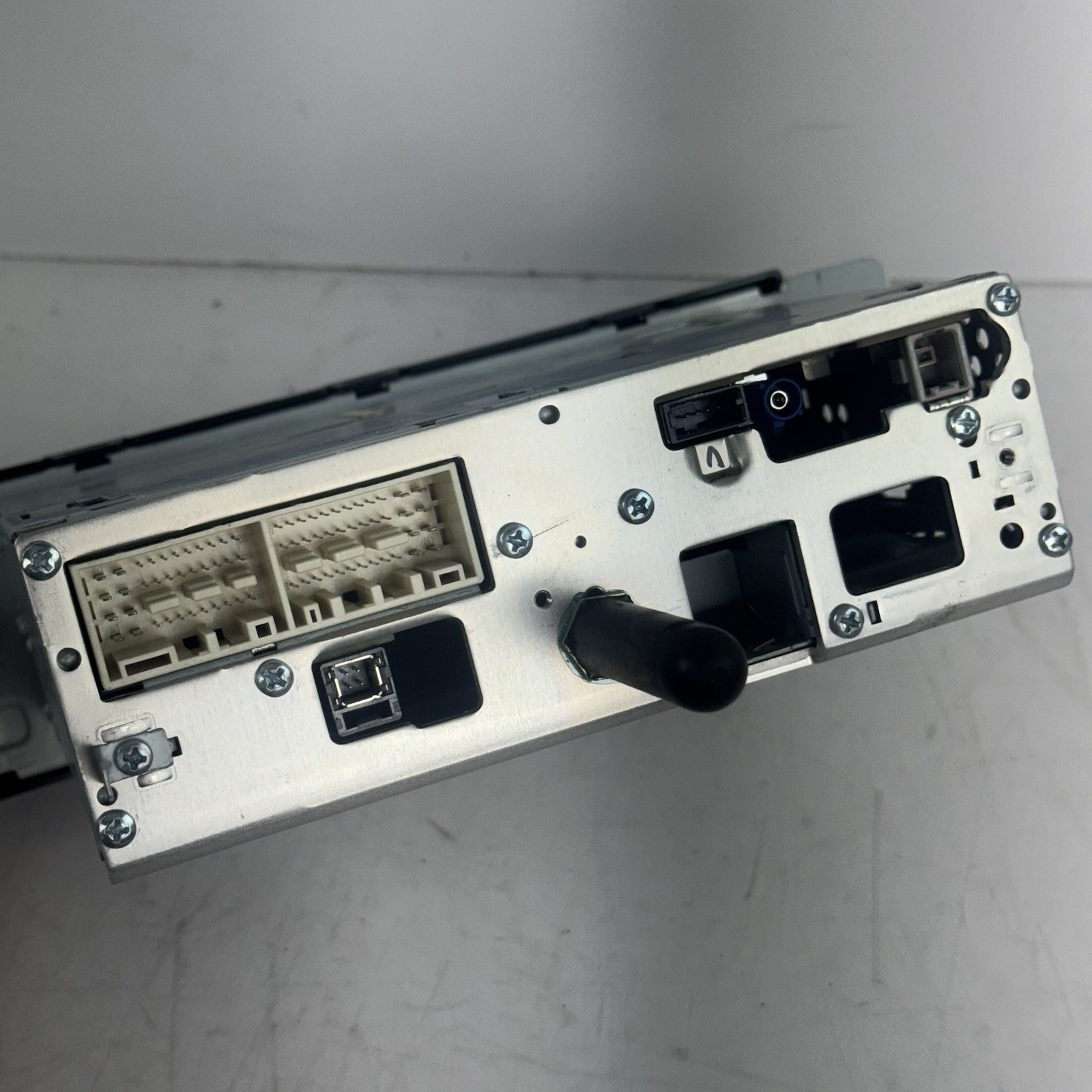 2022 2023 2024 Kia CARNIVAL Radio Receiver US Market 96160-R0700WK OEM