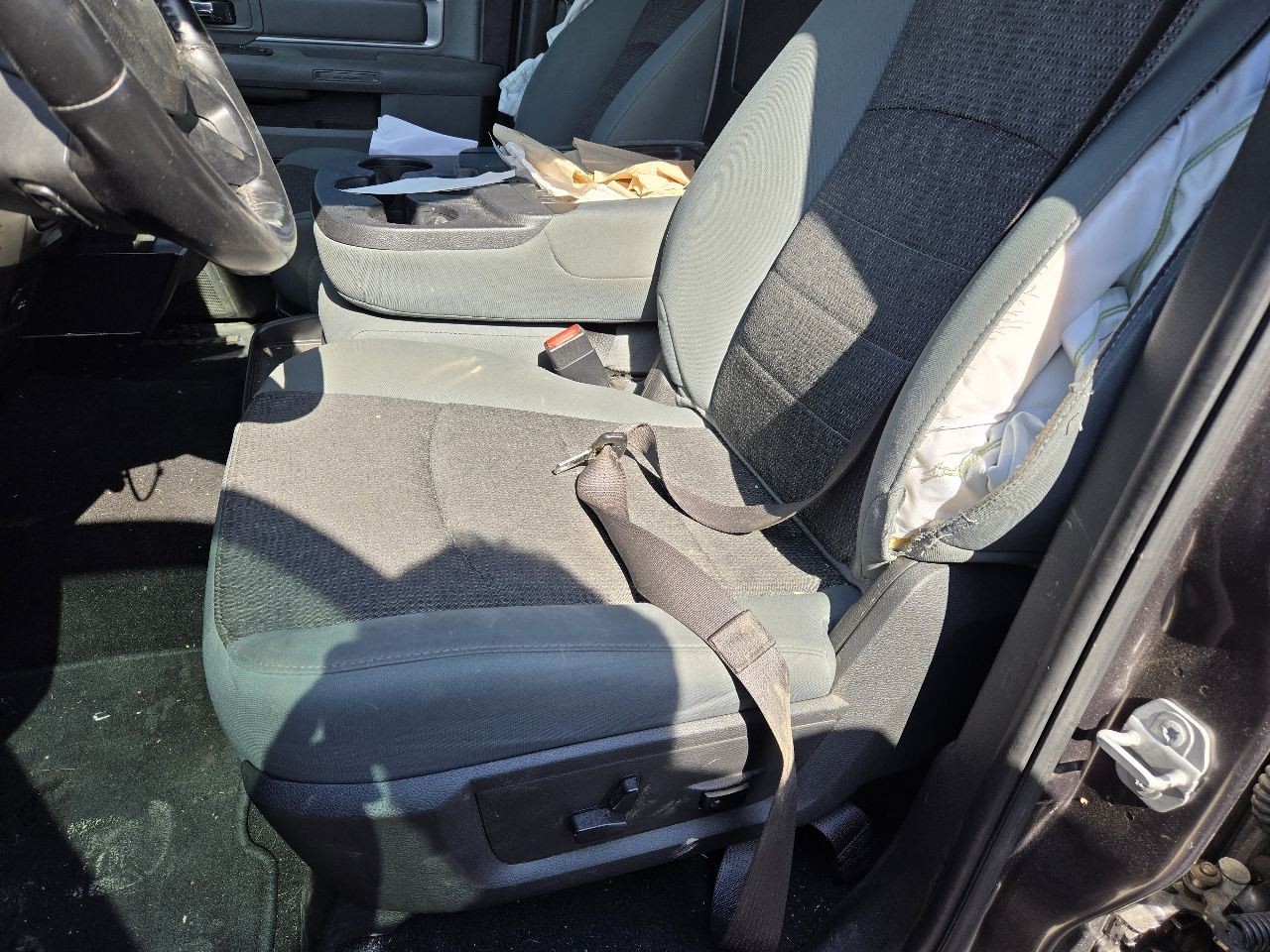 2018-2020 Dodge Ram 1500 8.4″ Display Screen and Radio Receiver