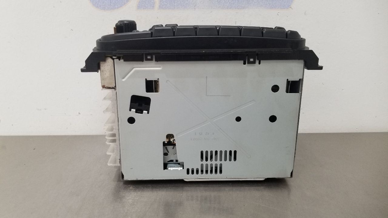 03 JEEP WRANGLER TJ RADIO AUDIO RECEIVER HEAD UNIT 05064354AJ