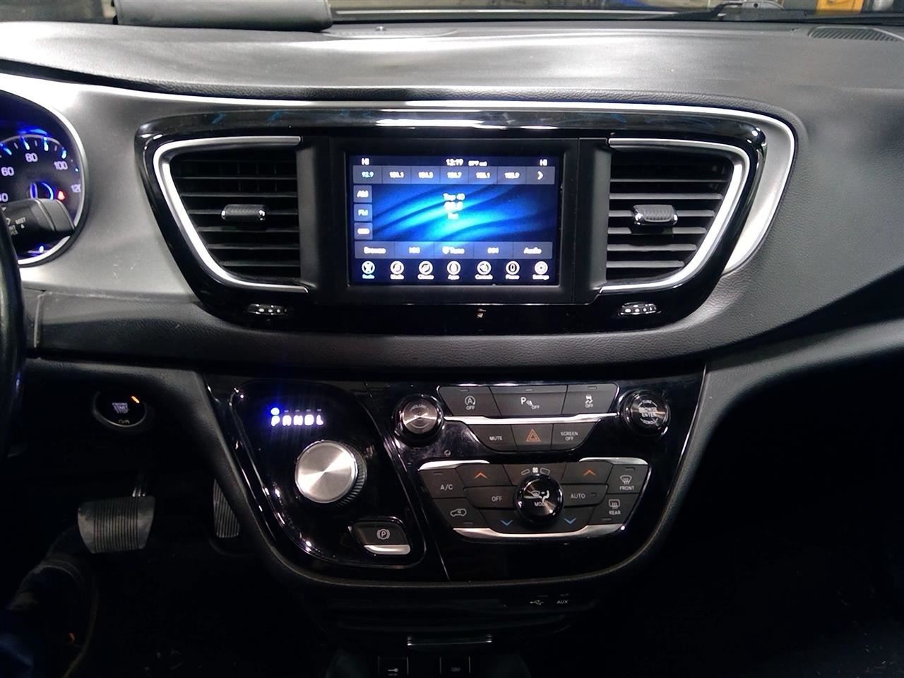 Info-GPS-TV Screen Display Front Dash ID 68316174 Fits 18-20 PACIFICA 1080792