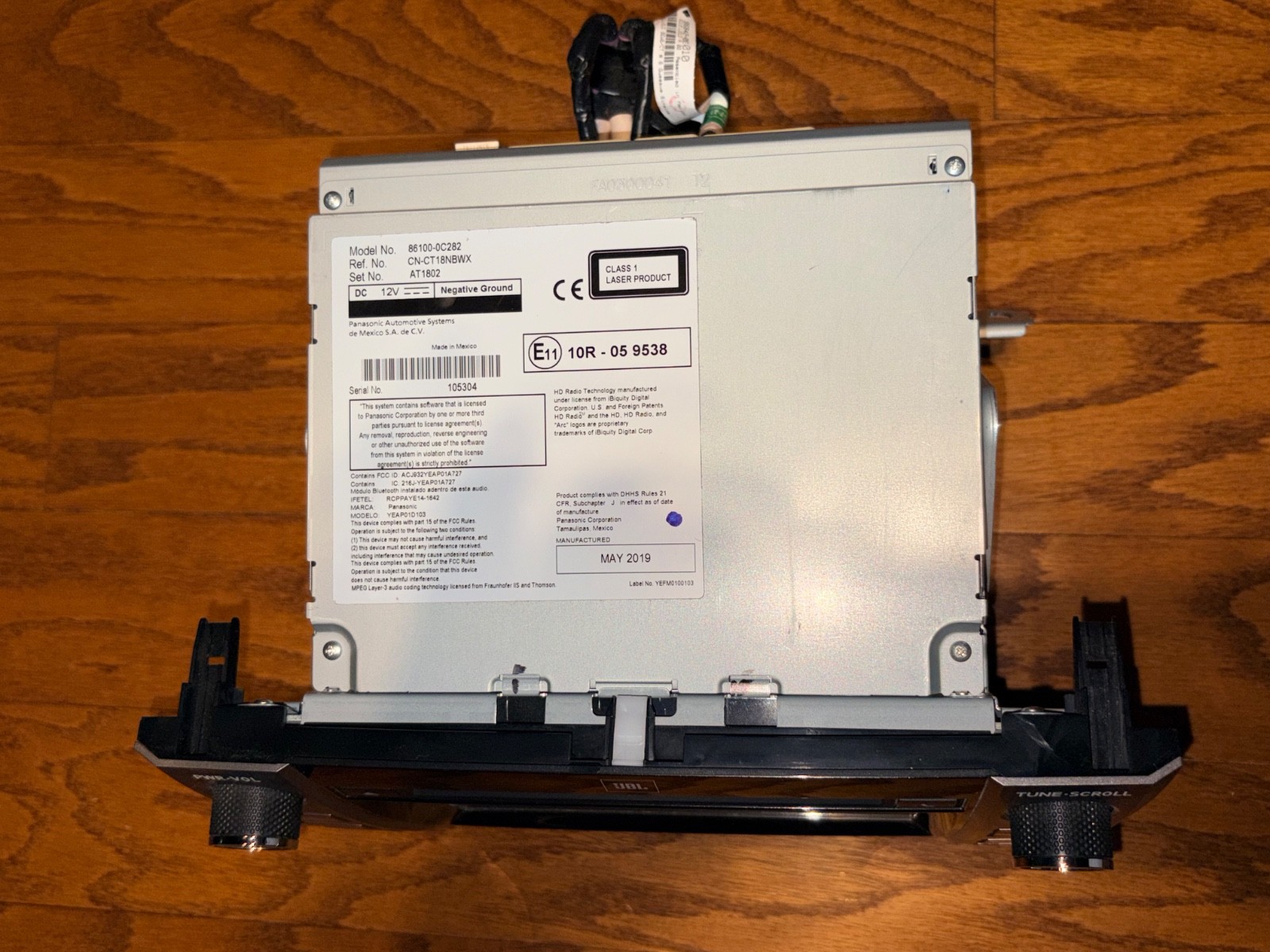 Toyota Tundra Navigation Radio AM-FM CD Info Display Head OEM JBL 2014-2019