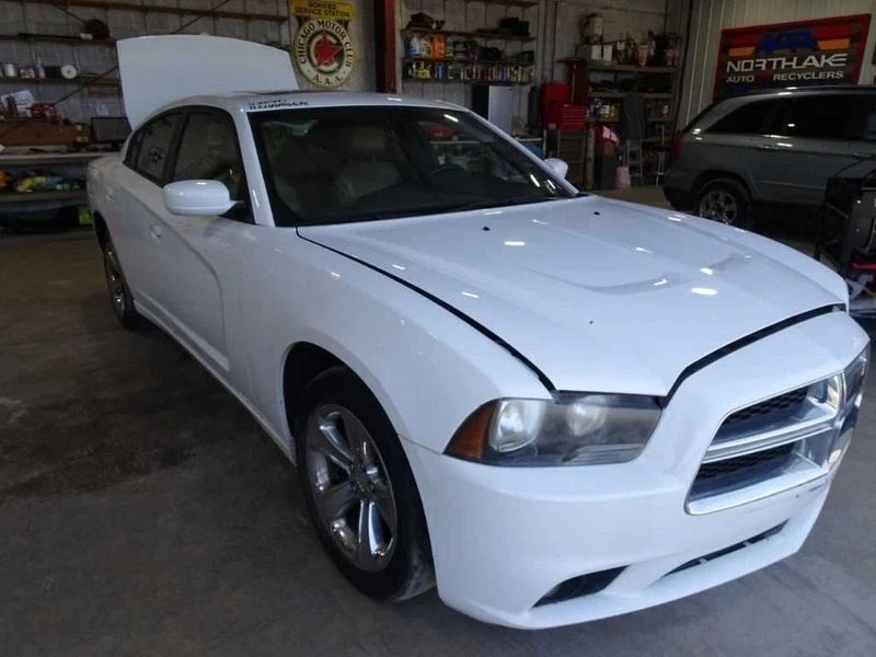 2011-2014 DODGE CHARGER Info-GPS-TV Radio Info 8.4″ Front Display Screen GENUINE