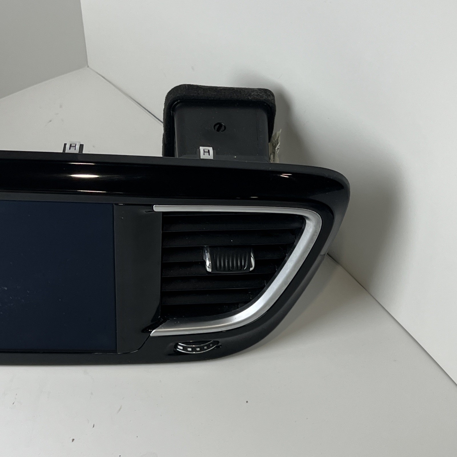 68316174AC 2018 CHRYSLER PACIFICA DISPLAY SCREEN RADIO RECIEVER OEM