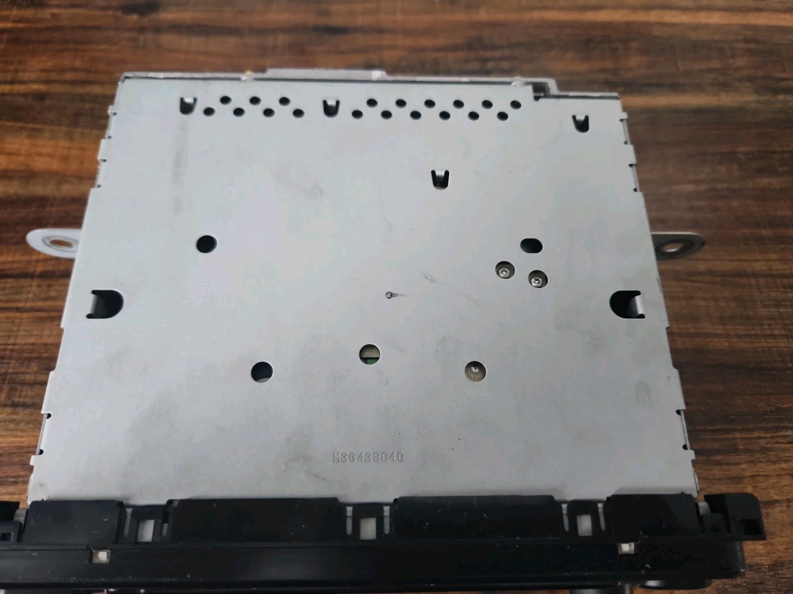 2001: Toyota RAV4 – AM/FM Radio Receiver CD Player Cassette – A56818 86120-42040