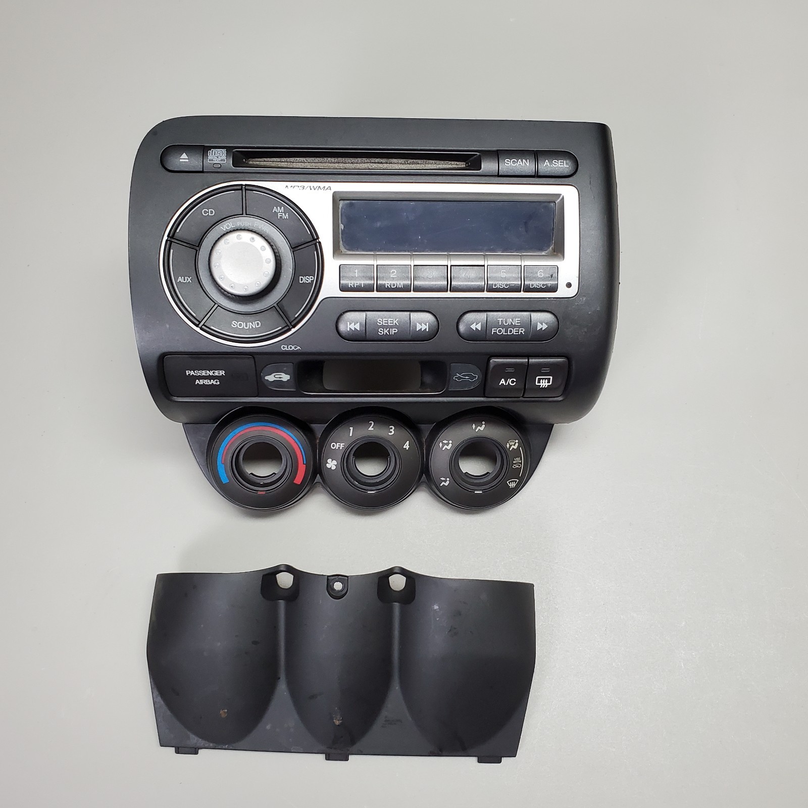 2007-2008 Honda Fit Radio AM-FM-CD Player Assembly OEM Bezel NO CODE UNTESTED