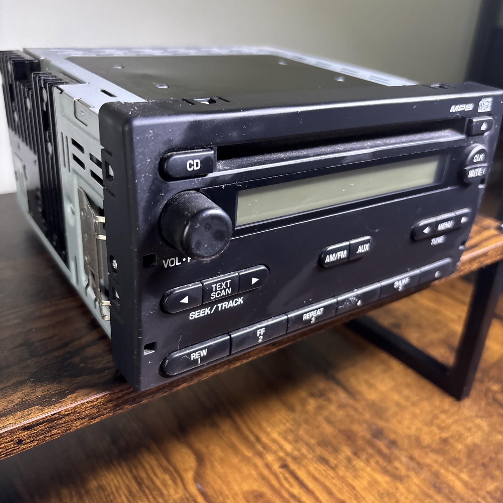 ’07-’11 FORD RANGER Stereo AM/FM Radio CD Player Head Unit
